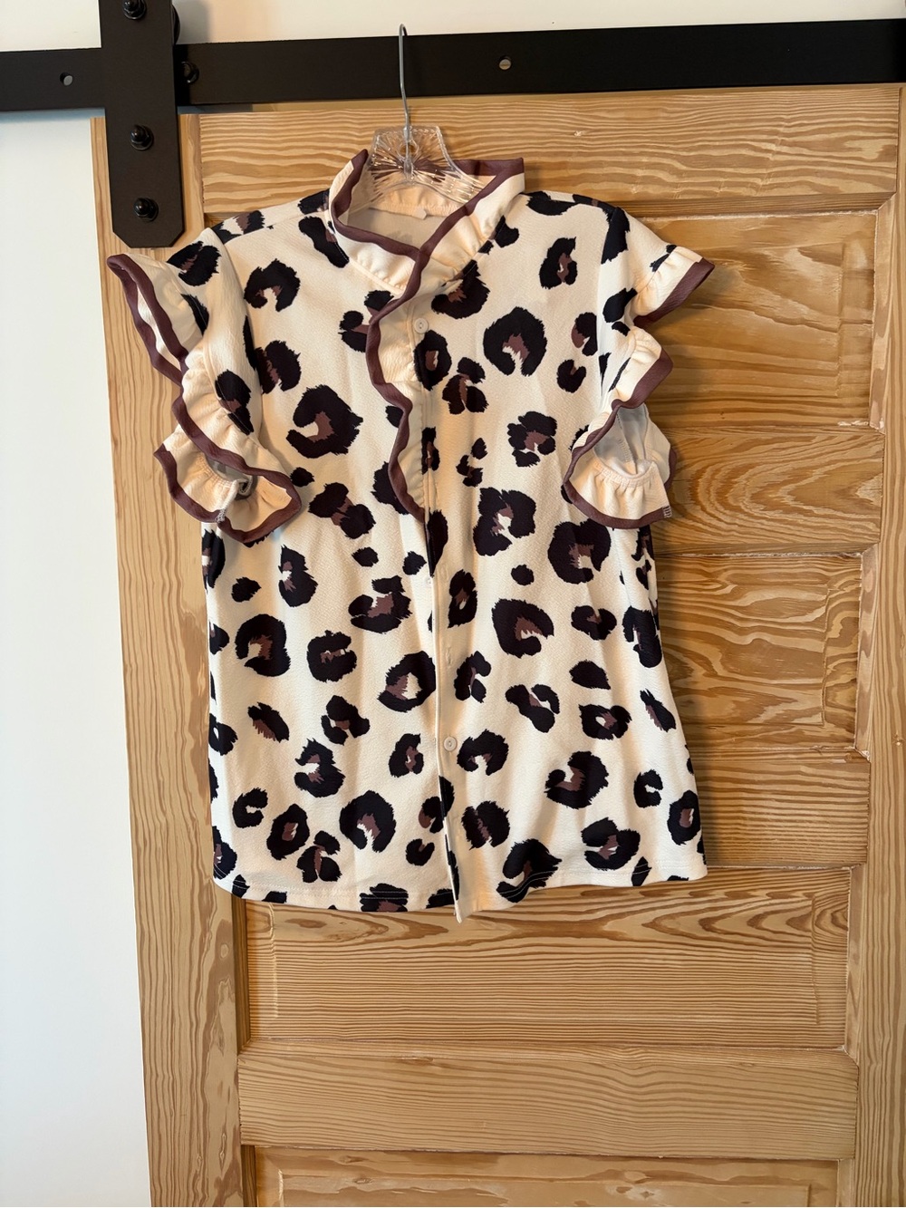 Ladies Cream Leopard Print Ruffle Sleeve Top